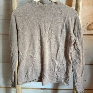 Garnet Hill Women's Sweater in Light Beige
